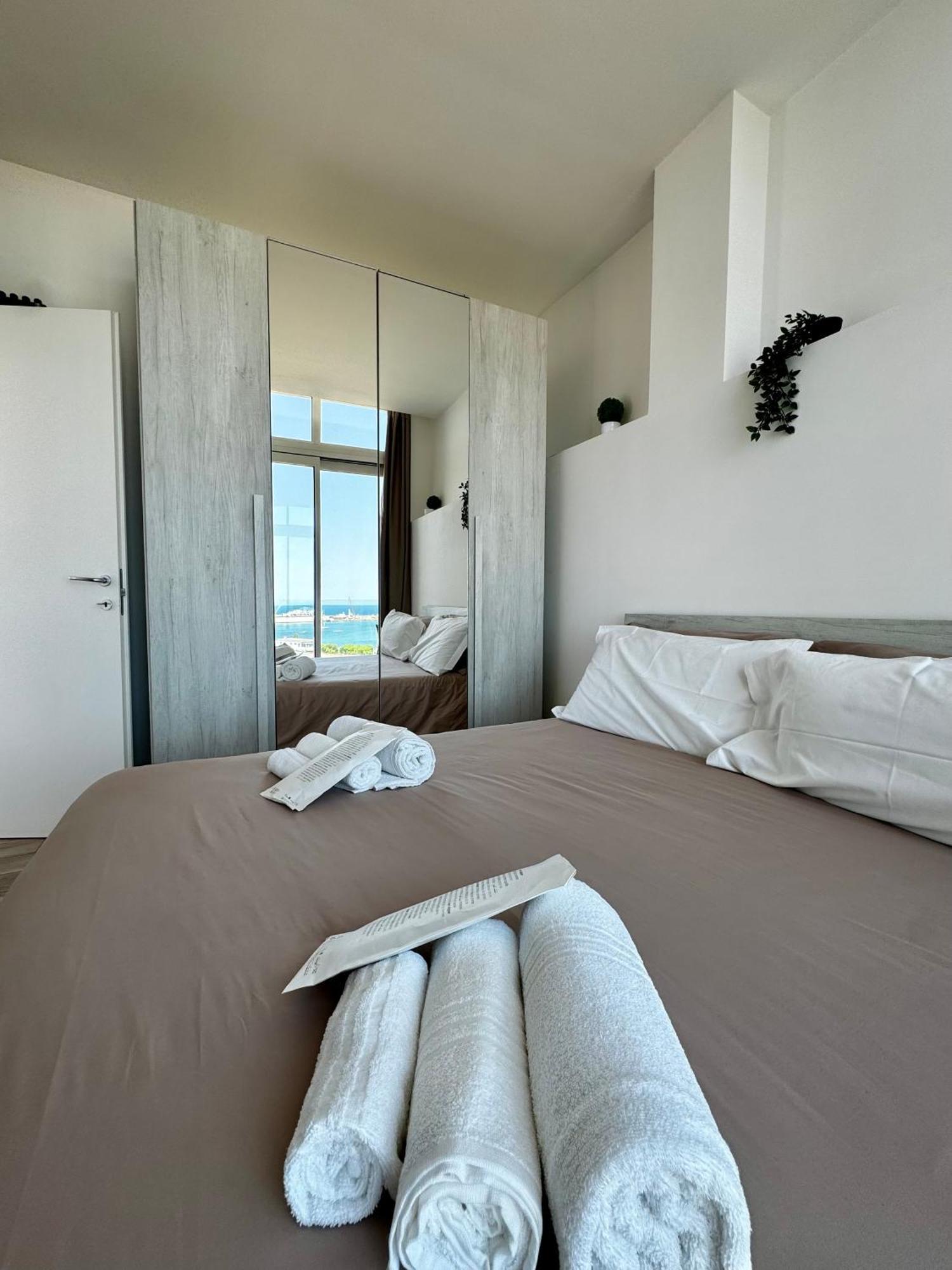 Palermo Inn Marina Exclusive View 외부 사진