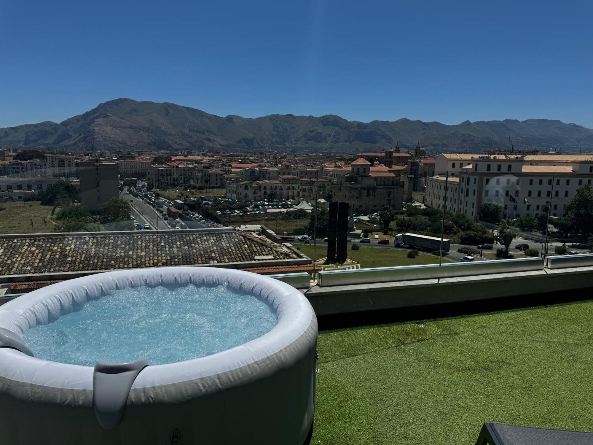 Palermo Inn Marina Exclusive View 외부 사진